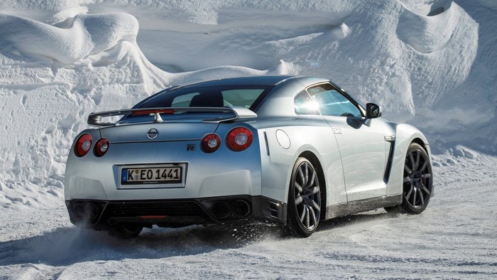 Nissan GT-R driving in the snow