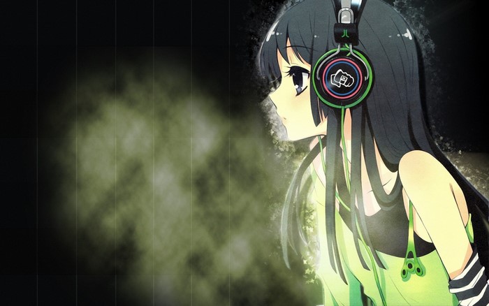 Akiyama Mio from K-ON! wearing headphones