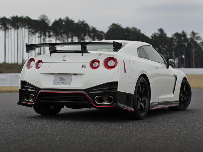 White Nissan GT-R Nismo with Rear Wing