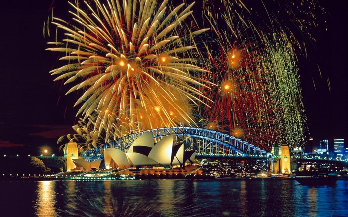 Sydney Opera House and Harbour Bridge fireworks display