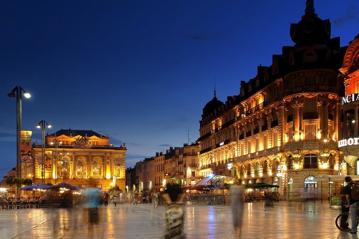 Place de la Comédie in Montpellier at night