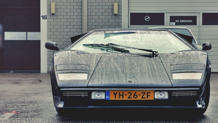 Lamborghini Countach in the rain