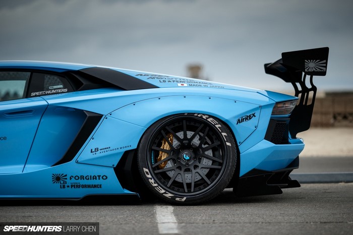 Blue Lamborghini Aventador LB Works by Forgiato
