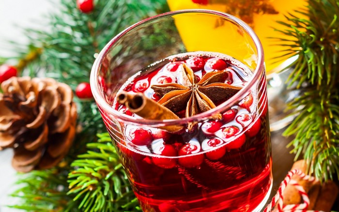 Christmas drink with cranberries, cinnamon, and star anise
