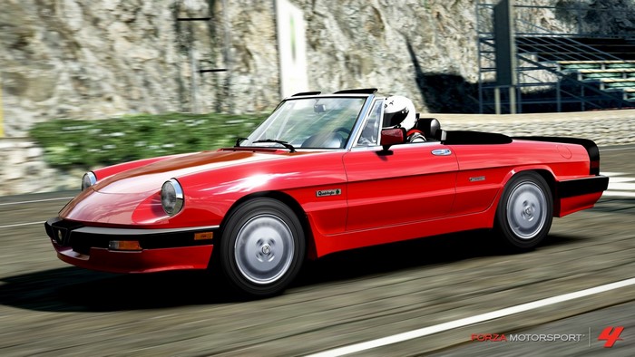Red Alfa Romeo Spider convertible in Forza Motorsport 4