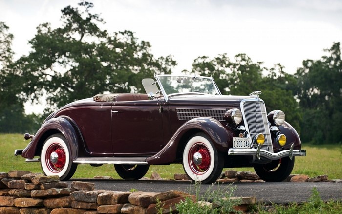 Maroon 1930s Convertible Classic Car