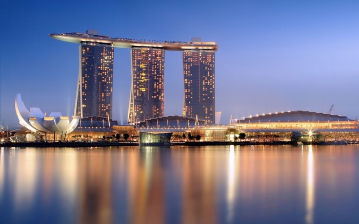 Marina Bay Sands hotel and ArtScience Museum at night