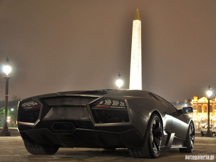 Lamborghini Reventon parked at Place de la Concorde at night