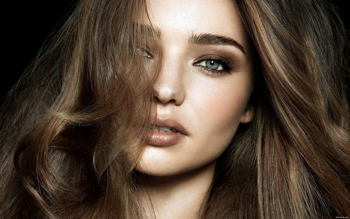 Miranda Kerr close up portrait