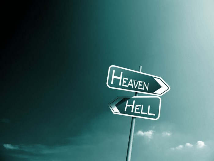 Signpost pointing to Heaven and Hell