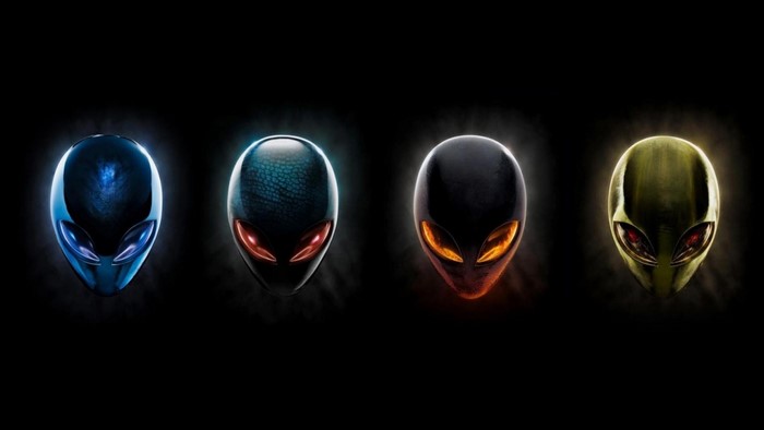 Alienware alien heads with different lighting