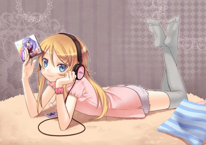 Kousaka Kirino from Ore no Imouto ga Konnani Kawaii Wake ga Nai listening to music