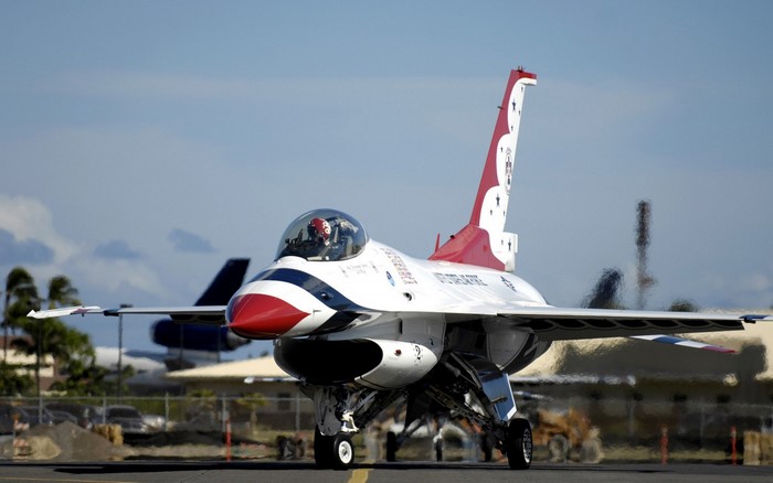 US Air Force F-16 Fighting Falcon jet on tarmac