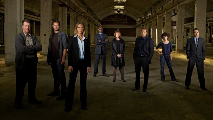 Fringe TV series cast in an abandoned warehouse