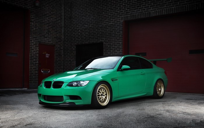 Green BMW E92 M3 Coupe with Gold Wheels