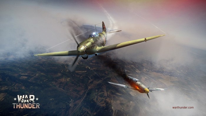 War Thunder: Two airplanes in aerial combat