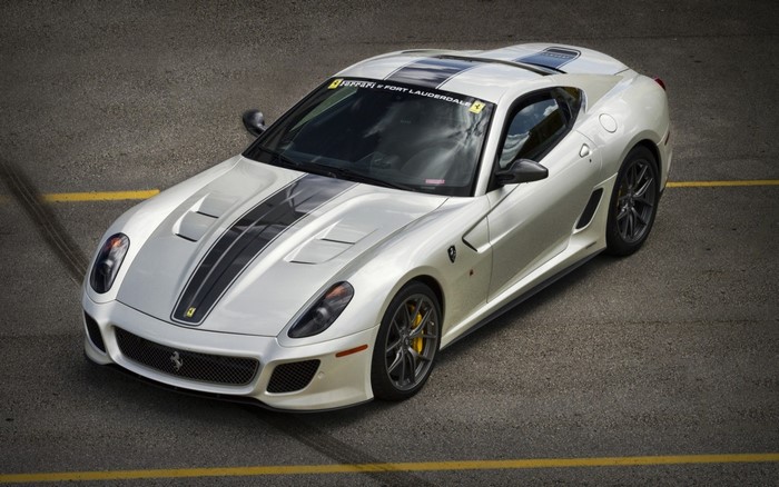 White Ferrari 599 GTB Fiorano with racing stripes
