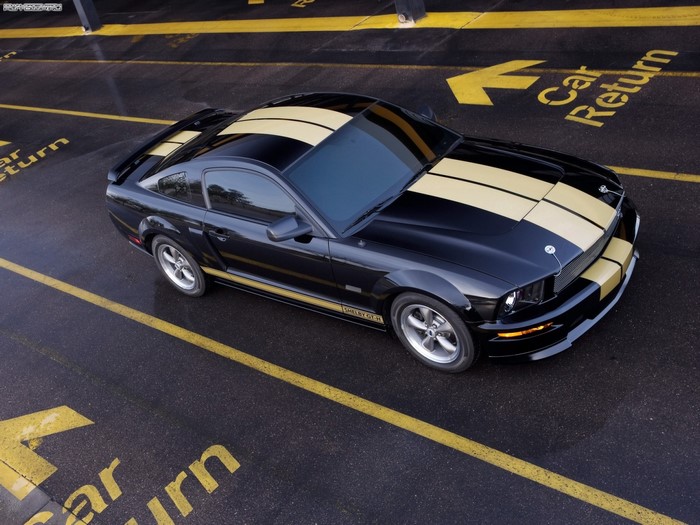 Black Shelby GT500 Mustang with Gold Stripes