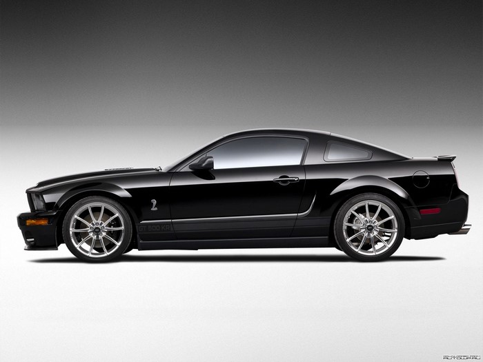 Black Ford Shelby Mustang GT500 KR