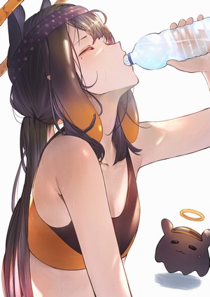 Ninomae Ina from Hololive drinking water