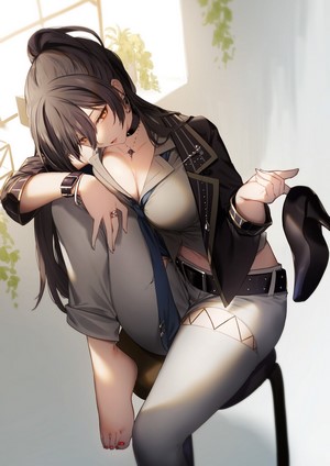 Shirase Sakuya from Genyaky with dark hair and ponytail