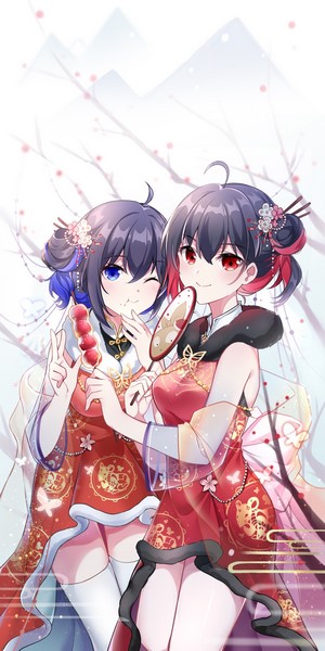 Two anime girls in traditional Chinese dresses