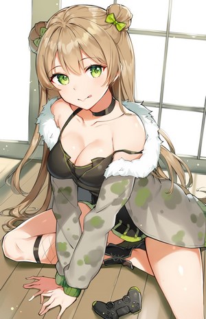 Anime girl with green eyes and blonde hair from Girls Frontline