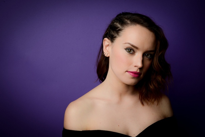 Daisy Ridley, Portrait