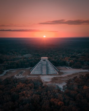 Chichen Itza pyramid at sunset