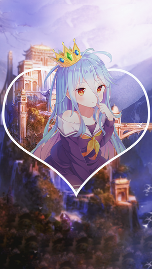 Shiro from No Game No Life wearing a crown