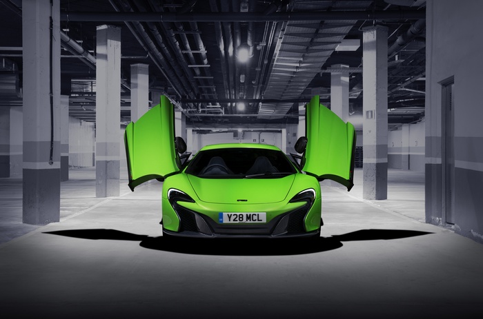 McLaren 650S Mantis Green 4K