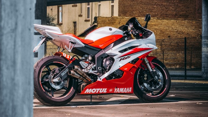 Yamaha R6 Motorcycle