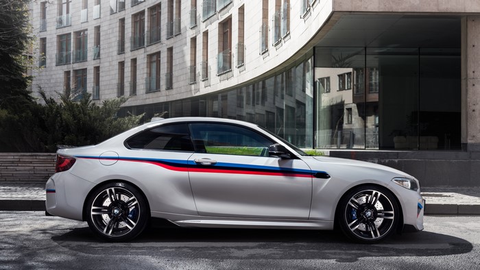4K BMW M2 Coupe with M Stripes