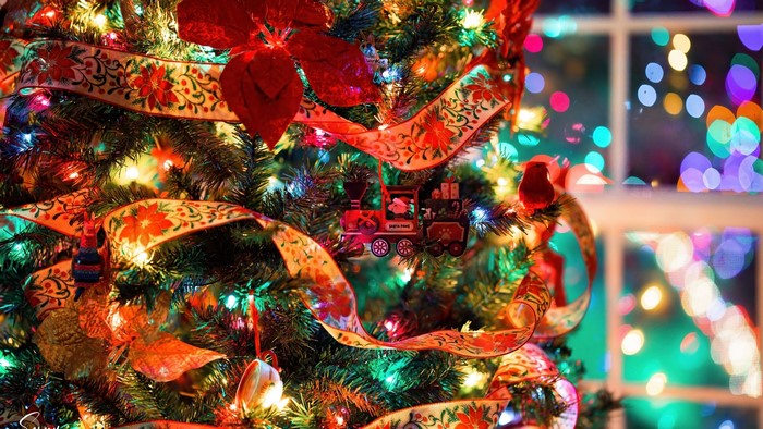 Christmas tree with ornaments and lights