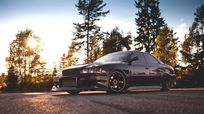 Black Toyota Chaser JZX100 modified for drifting