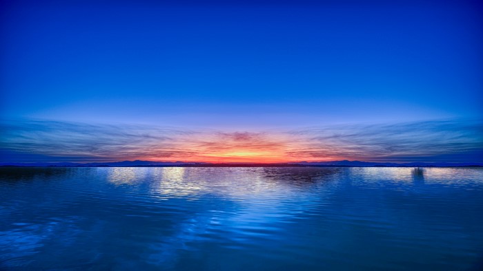 4K Sunset Over Water