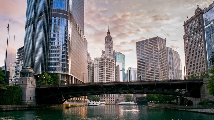 Chicago River and Trump International Hotel and Tower