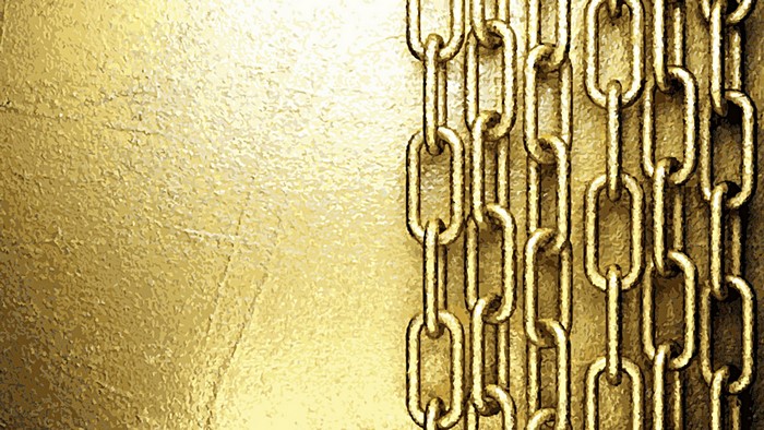 Golden Chains on Textured Metallic Surface