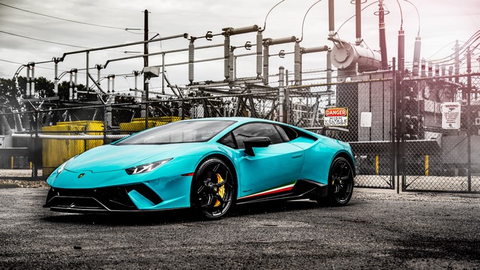 4K Lamborghini Performante near power substation