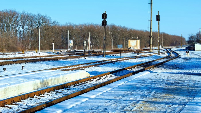 4K Railway Tracks in Winter