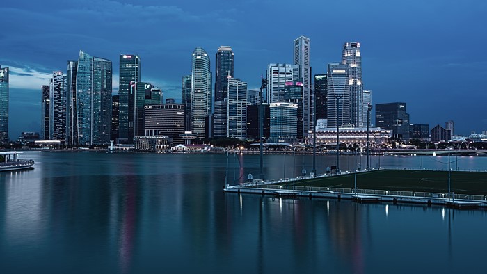 4K Singapore Skyline at Dusk
