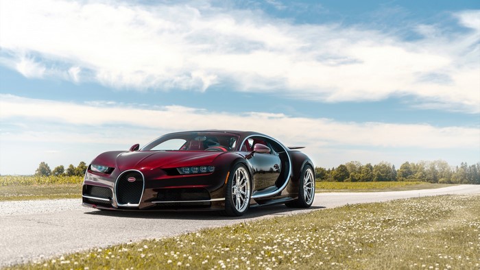4K Bugatti Chiron on a Country Road