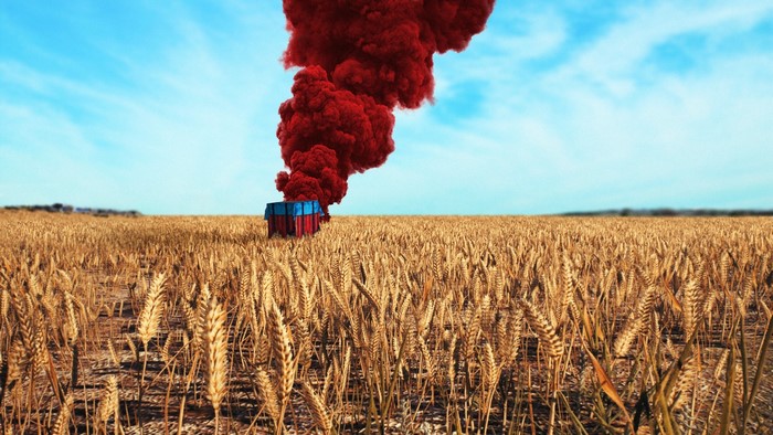 Playerunknown's Battlegrounds supply drop in wheat field