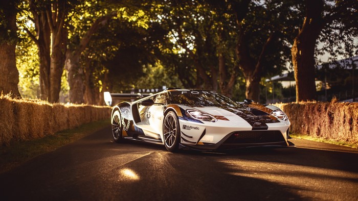 4K Ford GT Race Car on Tree-Lined Road