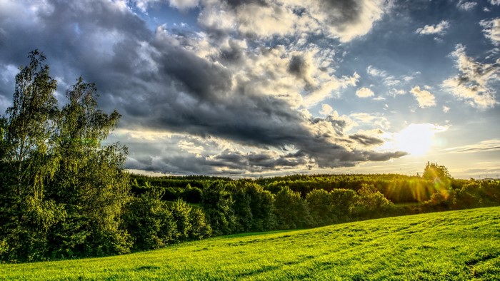 4K Landscape with Summer Clouds and Sun