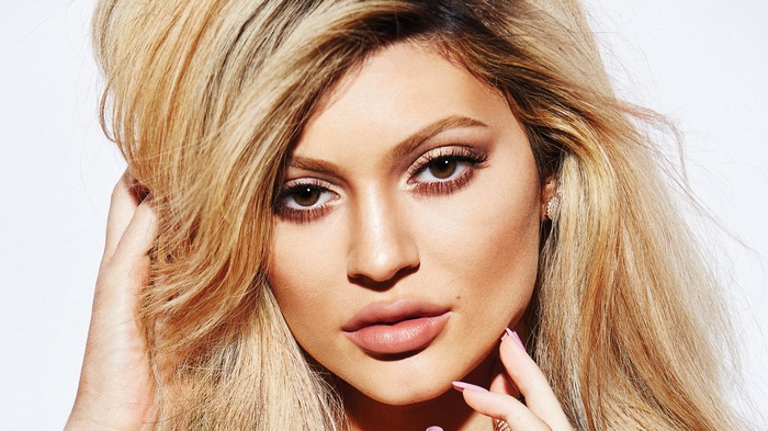 Kylie Jenner for ELLE Canada 2018