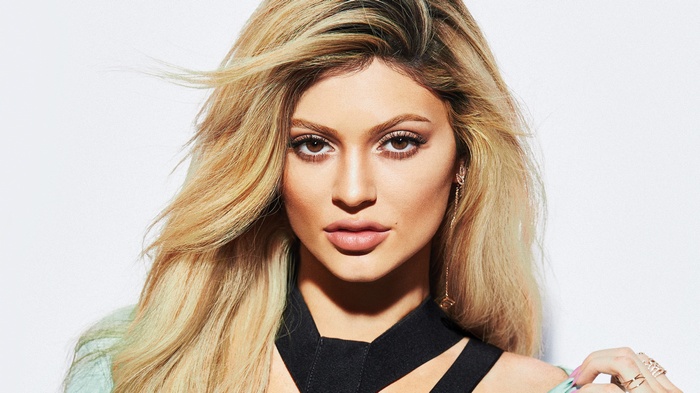 Kylie Jenner for ELLE Canada 2018