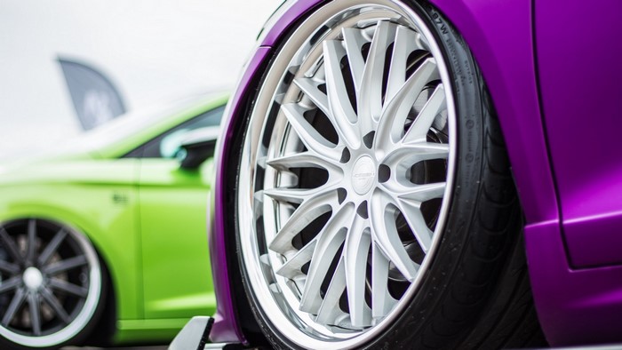 Close-up of a custom car wheel