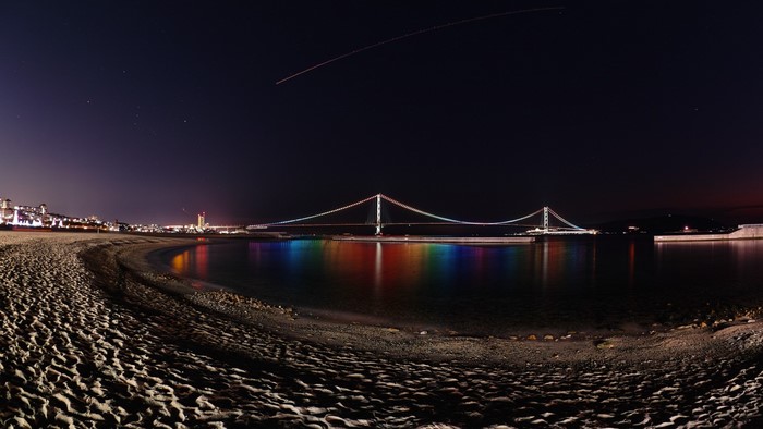 Akashi Kaikyo Bridge at Night