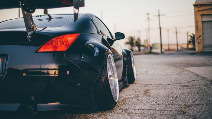 Black Nissan 350Z with large rear spoiler